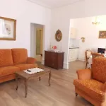 L'ambassadeur - Centre Lägenhet